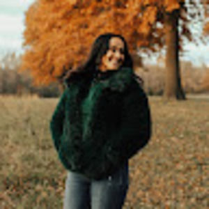 Meet your Posher, Cindy